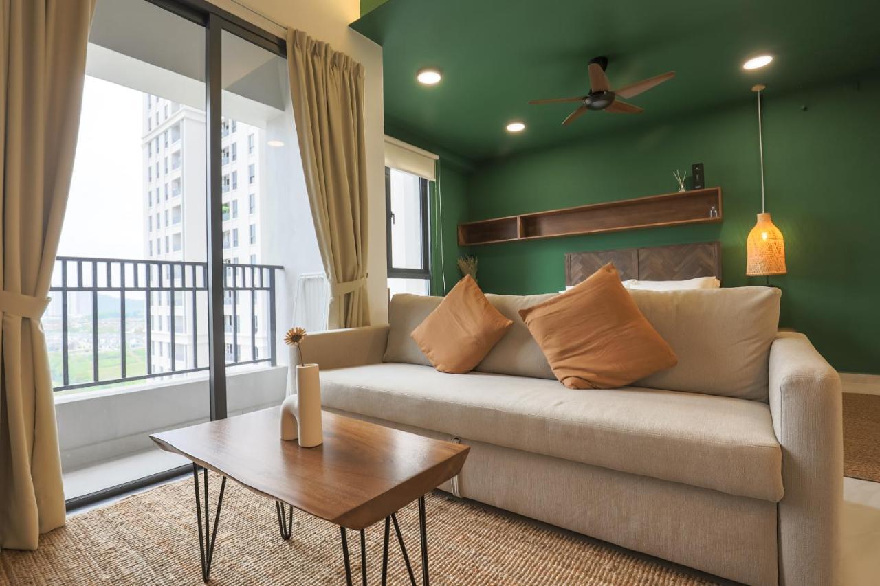 Peaceful Studio W Pool For 3 Pax - Seri Kembangan Exterior photo